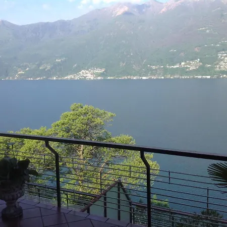 Lejlighed Maggiore- Casa Roccia-ferienwohnung In Pino Sulla Sponda Pino Lago Maggiore